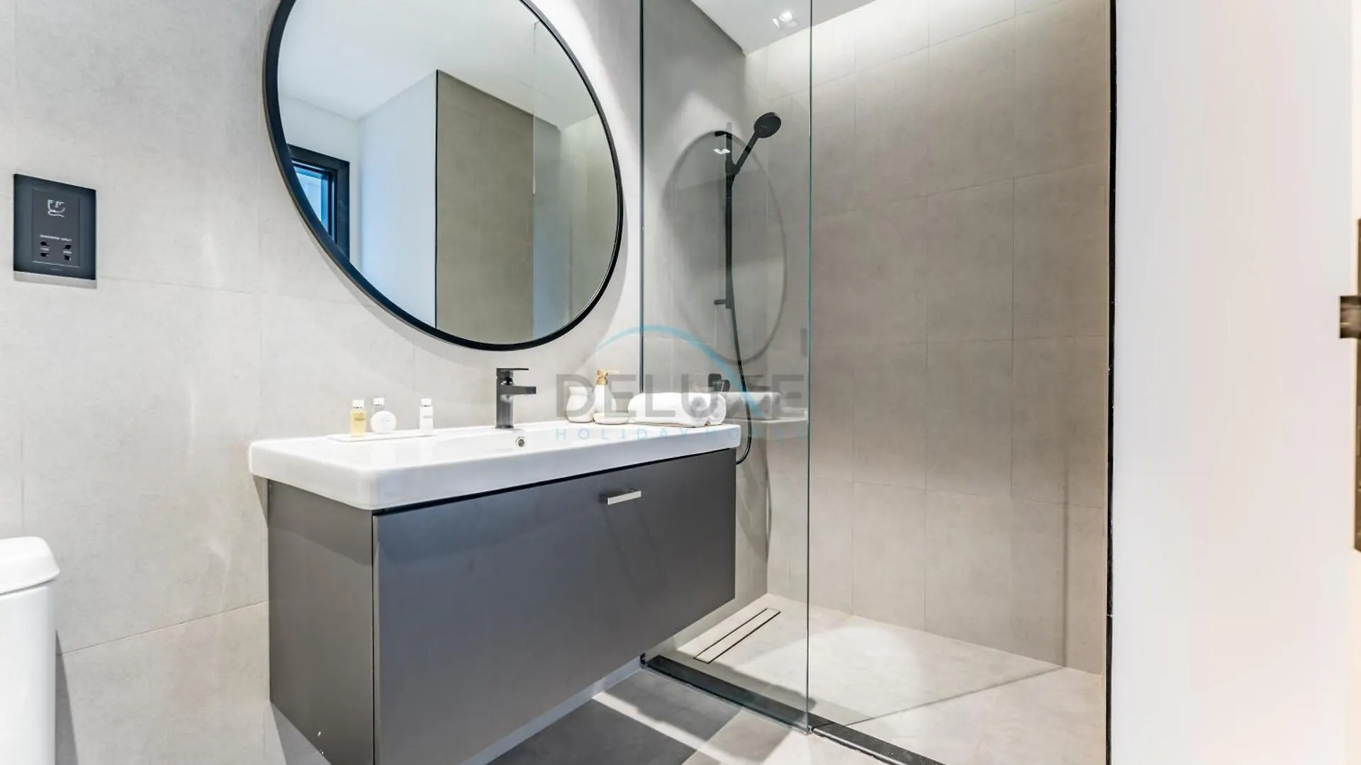 Elegant Studio Next To Dubai Water Canal, 15 Northside Tower 1, Business Bay By Deluxe Holiday Homes شقة